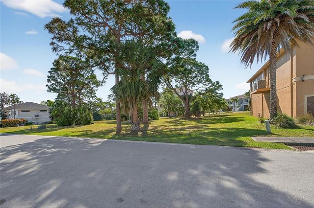 HARBOUR WATCH CIRCLE, Tarpon Springs, FL 34689