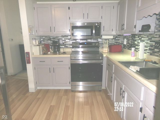 7819 Inverness Drive, Indianapolis, IN 46237