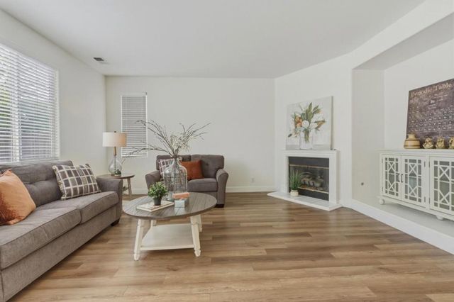 2031 Serene Drive, Hollister, CA 95023