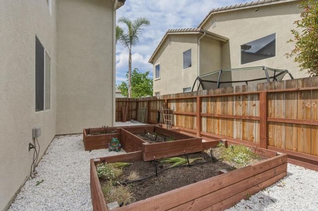2031 Serene Drive, Hollister, CA 95023