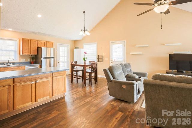 2151 Dean Lane, Lincolnton, NC 28092