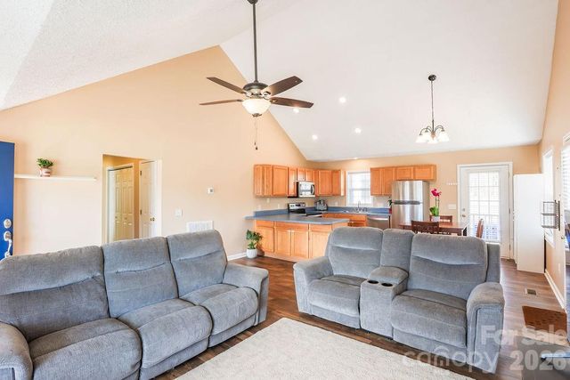 2151 Dean Lane, Lincolnton, NC 28092