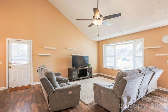 2151 Dean Lane, Lincolnton, NC 28092