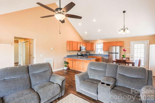 2151 Dean Lane, Lincolnton, NC 28092