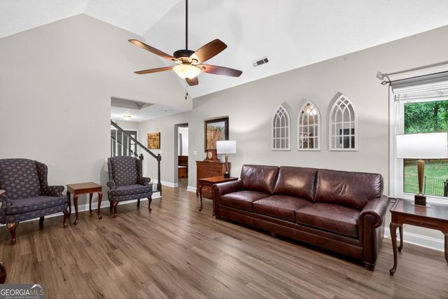 85 Elmwood Drive, Sharpsburg, GA 30277
