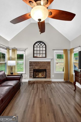 85 Elmwood Drive, Sharpsburg, GA 30277