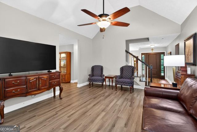 85 Elmwood Drive, Sharpsburg, GA 30277