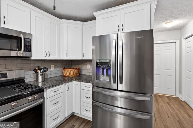 85 Elmwood Drive, Sharpsburg, GA 30277