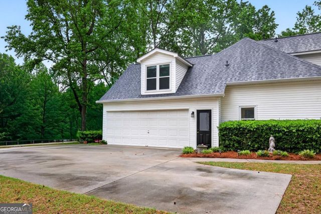 85 Elmwood Drive, Sharpsburg, GA 30277