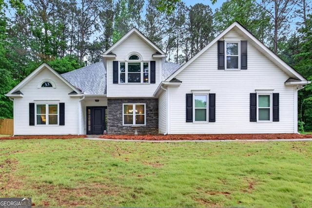 85 Elmwood Drive, Sharpsburg, GA 30277