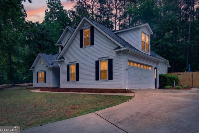85 Elmwood Drive, Sharpsburg, GA 30277