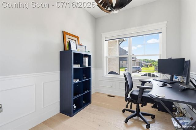 50226 Kapalua Drive, Macomb, MI 48042