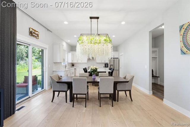 50226 Kapalua Drive, Macomb, MI 48042
