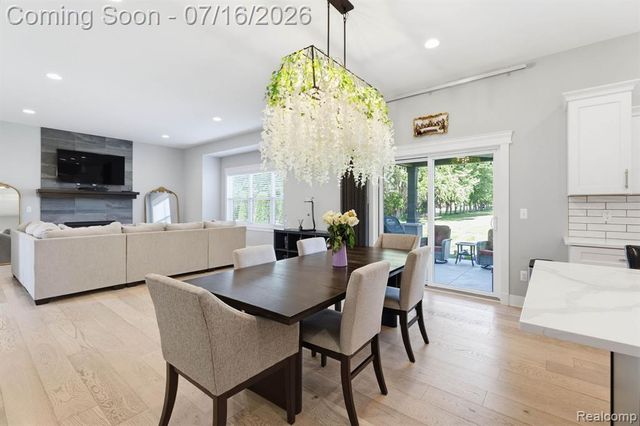 50226 Kapalua Drive, Macomb, MI 48042