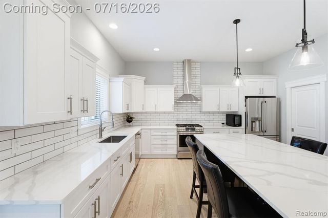 50226 Kapalua Drive, Macomb, MI 48042