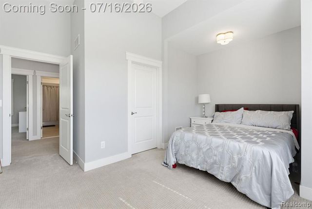 50226 Kapalua Drive, Macomb, MI 48042