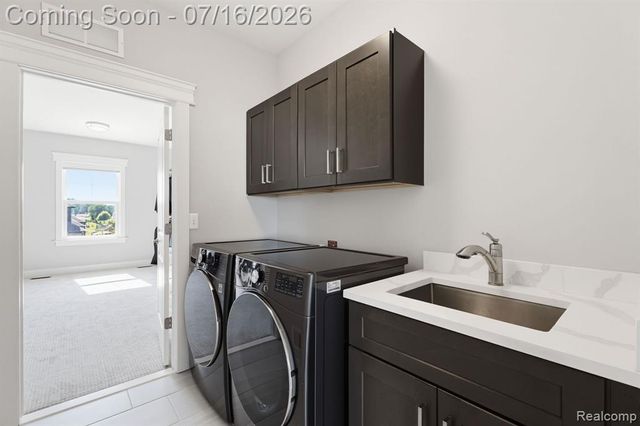 50226 Kapalua Drive, Macomb, MI 48042