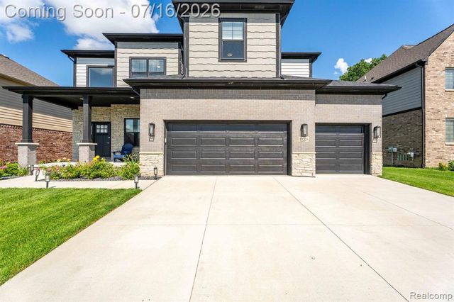 50226 Kapalua Drive, Macomb, MI 48042