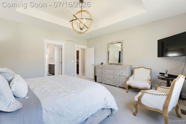 50226 Kapalua Drive, Macomb, MI 48042