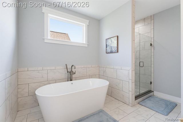 50226 Kapalua Drive, Macomb, MI 48042