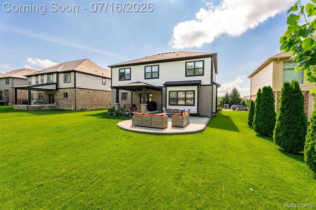 50226 Kapalua Drive, Macomb, MI 48042