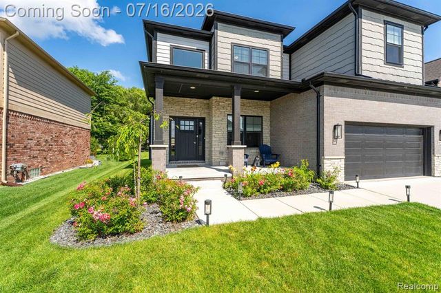 50226 Kapalua Drive, Macomb, MI 48042