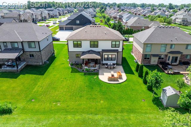 50226 Kapalua Drive, Macomb, MI 48042