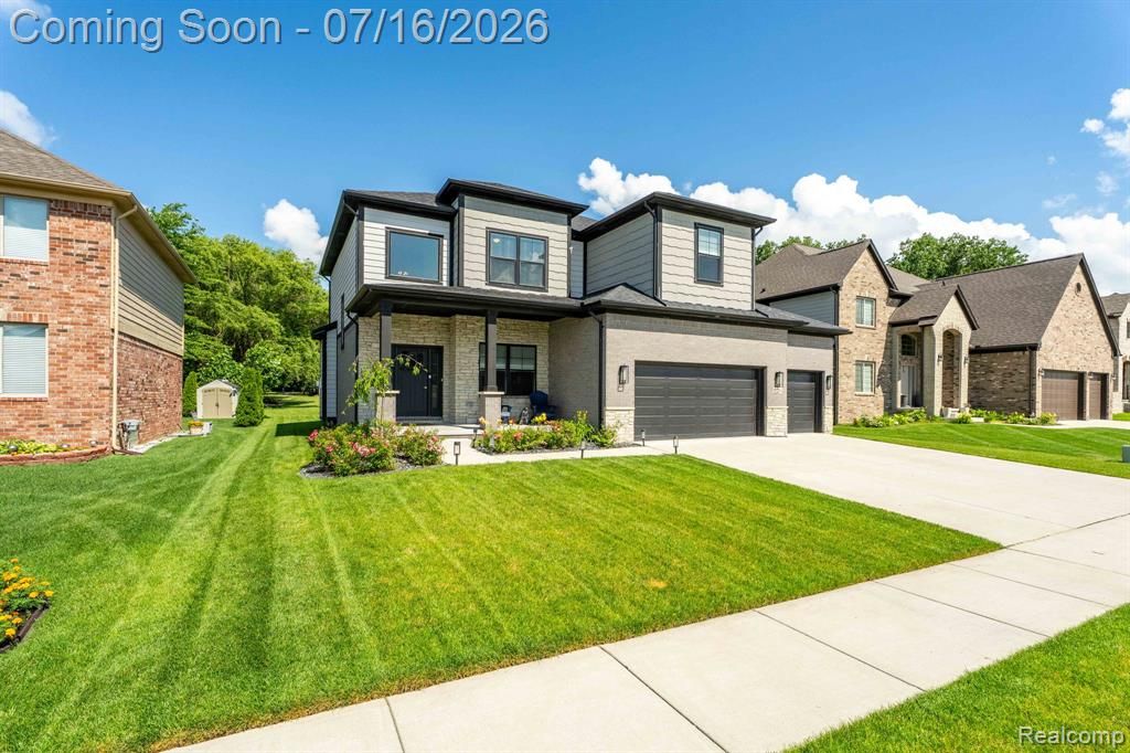 50226 Kapalua Drive, Macomb, MI 48042