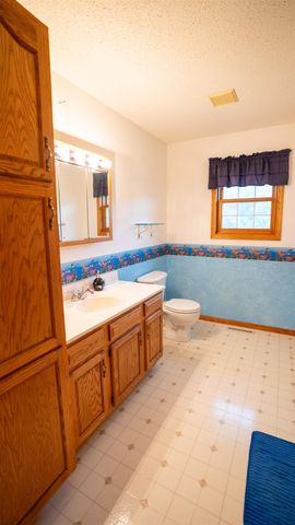 105 Buds Ave Avenue, Yankton, SD 57078