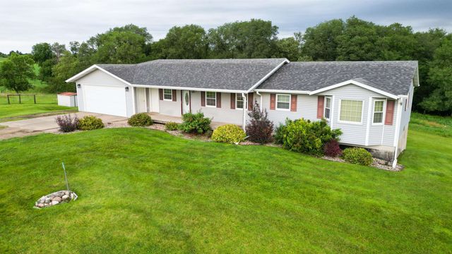 105 Buds Ave Avenue, Yankton, SD 57078