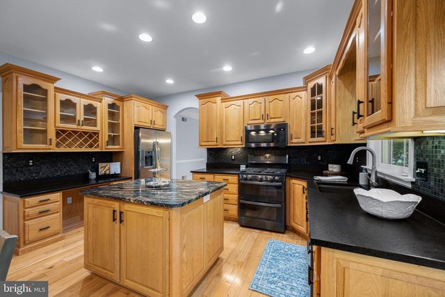 890 SUMNER CT, Westminster, MD 21158