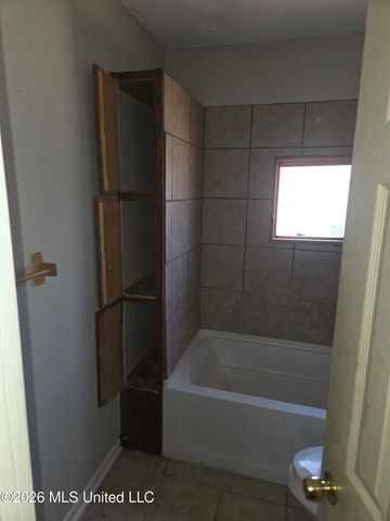 870 Crawford Street, Jackson, MS 39203