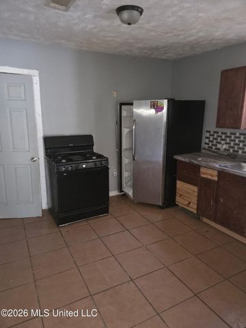 870 Crawford Street, Jackson, MS 39203