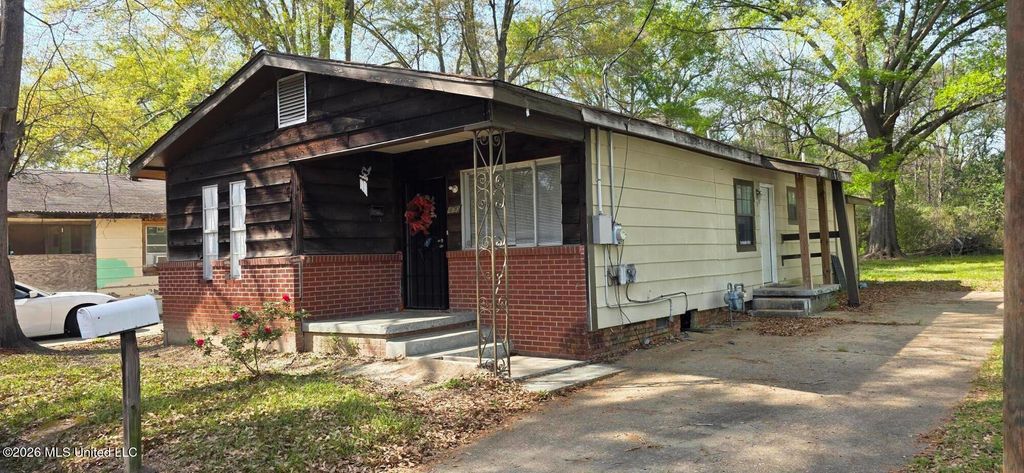870 Crawford Street, Jackson, MS 39203