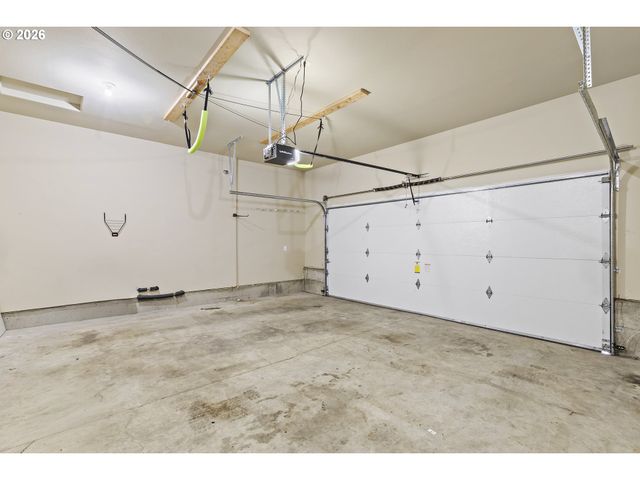 59539 WHITEOAK Dr, St Helens, OR 97051