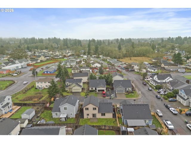 59539 WHITEOAK Dr, St Helens, OR 97051