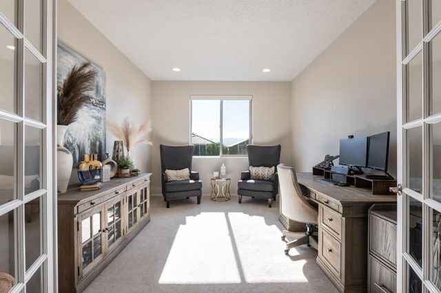 700 Cuarzo Road SE, Rio Rancho, NM 87124