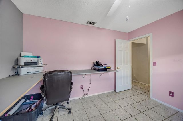 609 KING HENRY COURT, Seffner, FL 33584