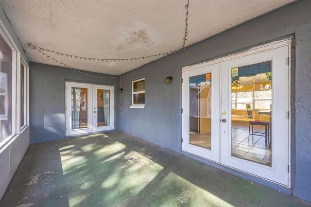 609 KING HENRY COURT, Seffner, FL 33584