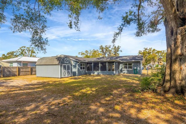 609 KING HENRY COURT, Seffner, FL 33584
