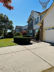 24741 Naples Drive, Novi, MI 48374