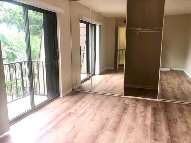 714 7th Ct, Palm Beach Gardens, FL 33410