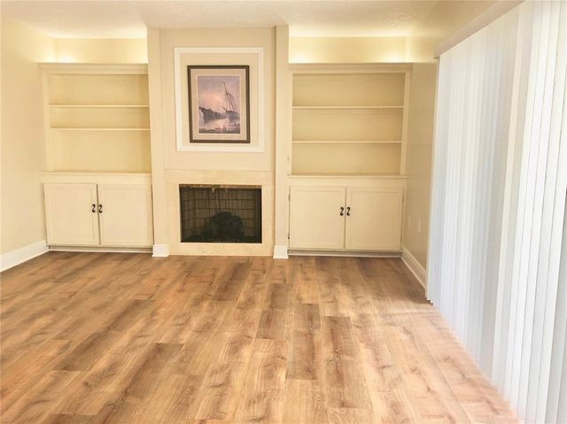 714 7th Ct, Palm Beach Gardens, FL 33410