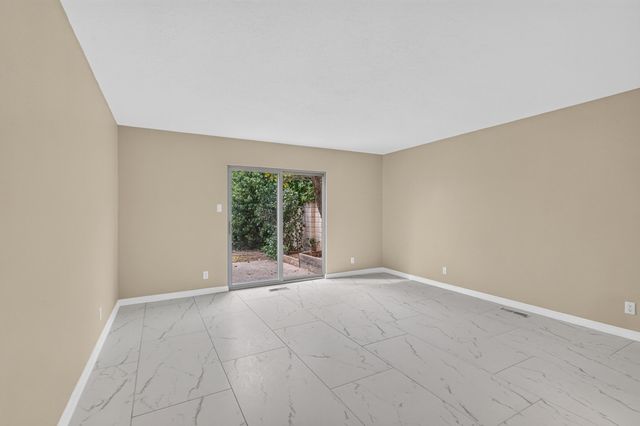 9635 Village Green Drive NE, Albuquerque, NM 87111