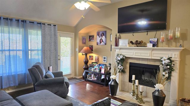7717 Decoy Drive, Arlington, TX 76002