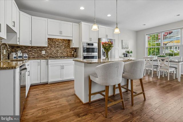 25073 PRAIRIE FIRE SQ, Aldie, VA 20105
