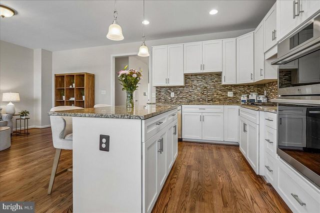 25073 PRAIRIE FIRE SQ, Aldie, VA 20105