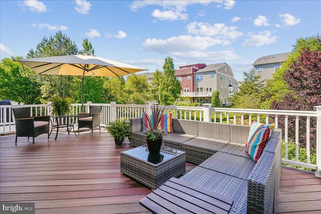 25073 PRAIRIE FIRE SQ, Aldie, VA 20105