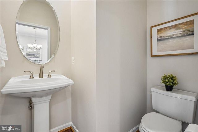 25073 PRAIRIE FIRE SQ, Aldie, VA 20105