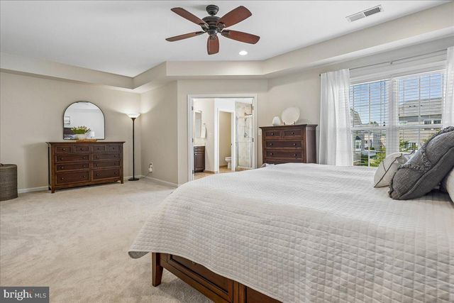25073 PRAIRIE FIRE SQ, Aldie, VA 20105